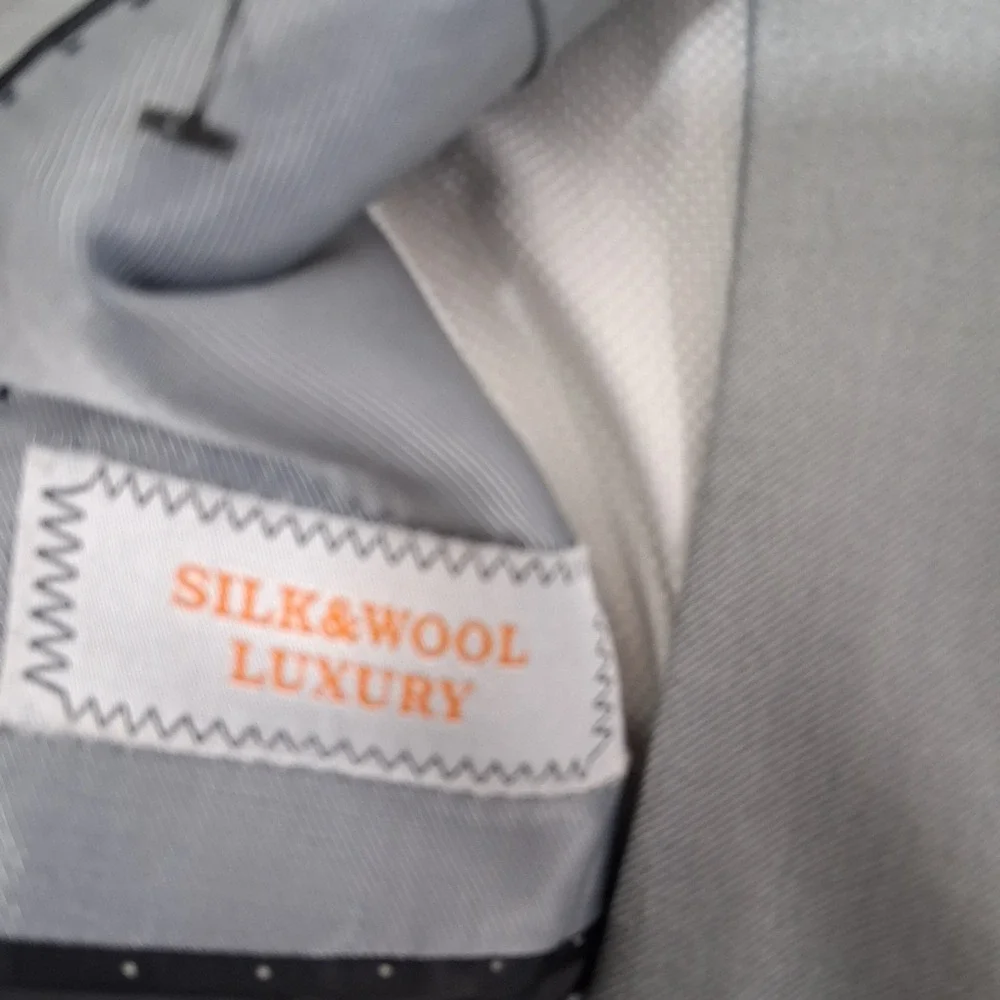 Tiglio Luxe 3 Piece Suit Men 42R Light Gray Silk Wool Luxury Tufo Suit & Vest